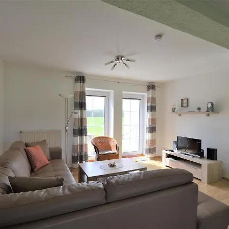 Luxurious Holiday In With Furnished Garden